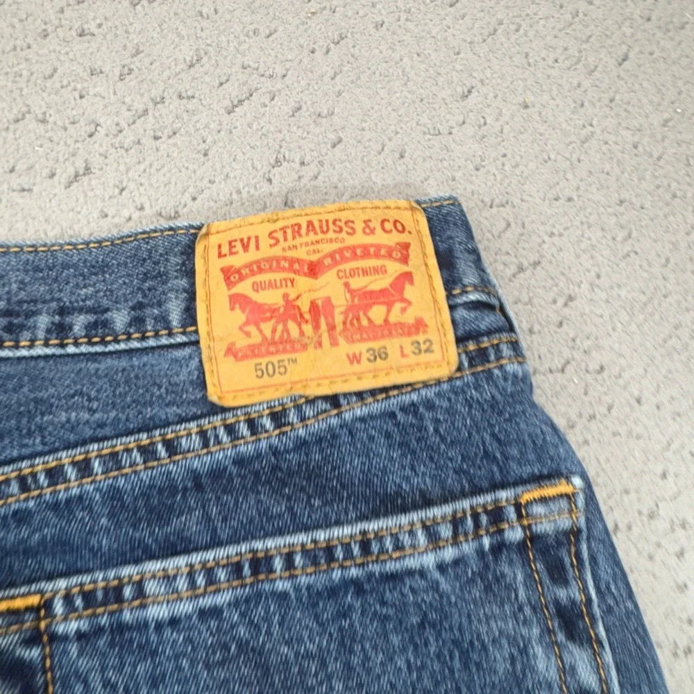 Levis levis 505